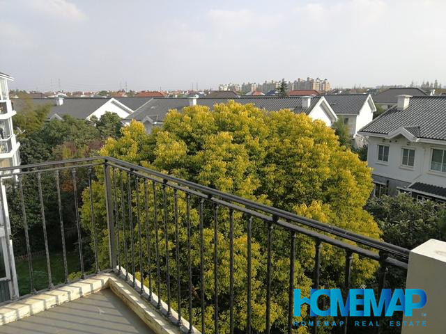 3 BRM VILLA WITH BIG BALCONY IN PUDONG