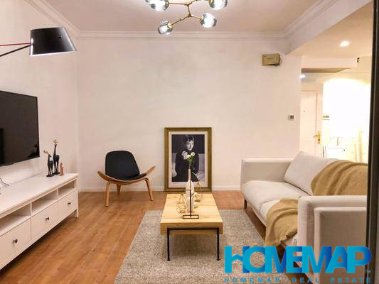 Tidy 2br apartment in nice compound in Jing'an area