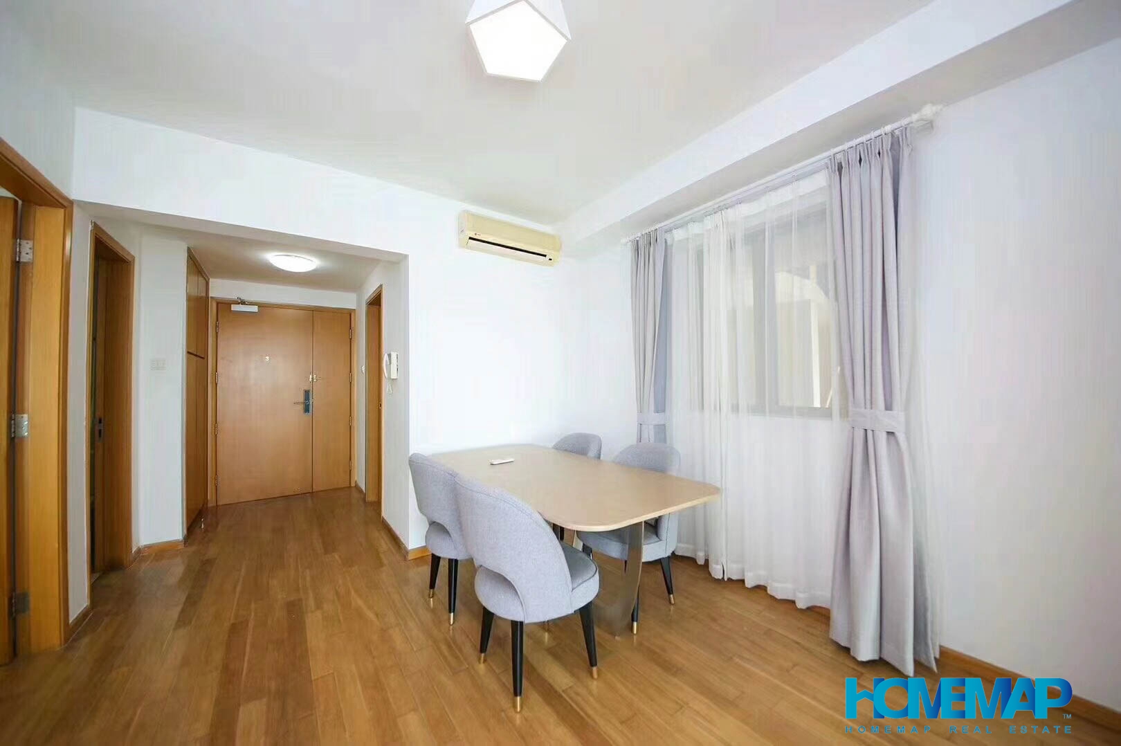 Spacious Bright 2 Brs & 2 Baths Nr JinAn Temple