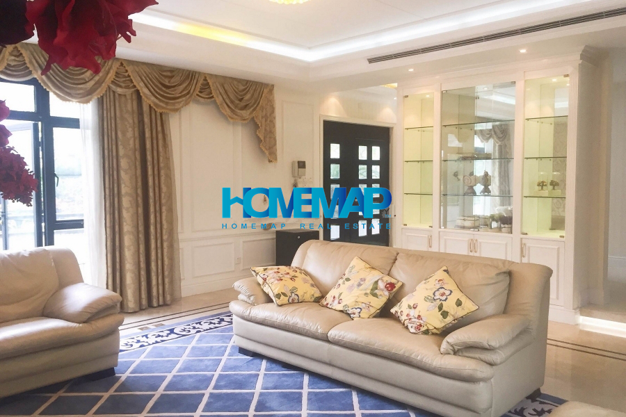 Expansive 4BR/CA in Hong qiao Golf Villa