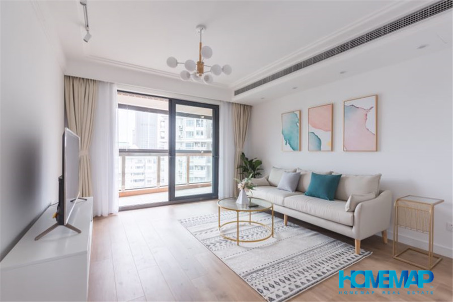 Newly Renovated 2br with Floor Heating Nr (W) Nanjing Rd