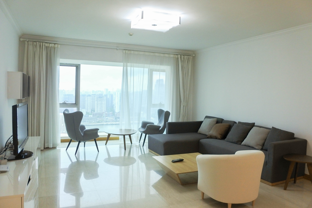 Cozy 3 Brs in Lujiazui with Fantastic Bund View